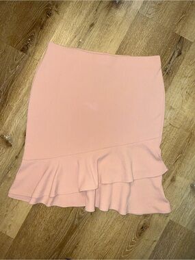 Women's Pink Ruffle Hem Skirt; Size Medium